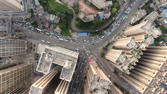 航拍城市高楼交通大道[路至]视频