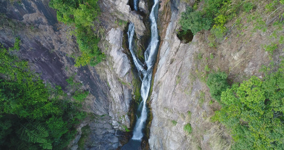 汕尾市陆河县白水寨瀑布航拍4K视频