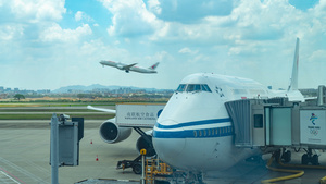 8K白云机场波音747飞机延时实拍视频19秒视频