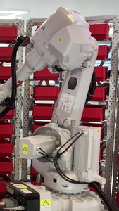 上海工博会机器人自动化装配【该视频无肖像权无物权，请勿商用】数字化视频