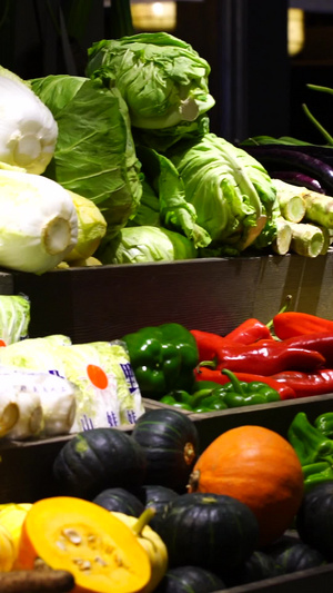 菜场里新鲜的蔬菜国际素食日16秒视频