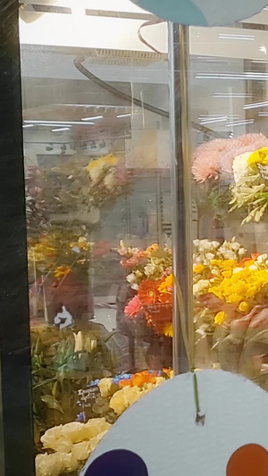 520情人节温馨浪漫礼品鲜花商店节日气氛13秒视频