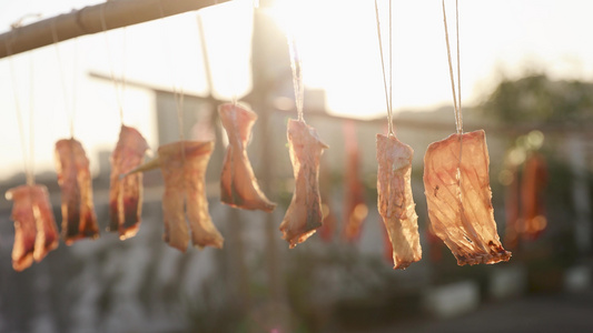 春节过年美食晒制作腊肉视频