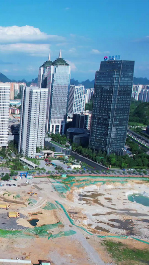 蓝天白云桂林临桂新区房产物业城市开发与建设航拍新城区56秒视频
