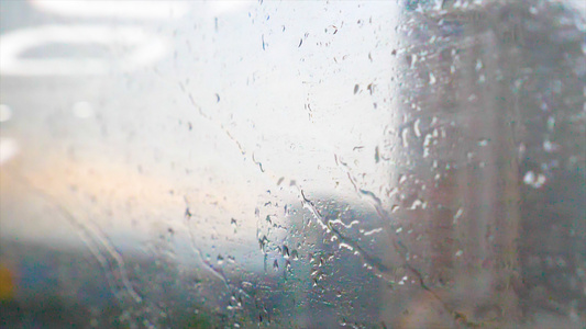 4K升格城际轨道窗上水滴视频