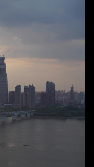 武汉长江二桥延时摄影日转夜武汉宣传片15秒视频