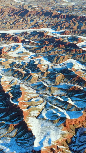 实拍春季雪后的甘肃张掖平山湖大峡谷特写甘肃旅游27秒视频