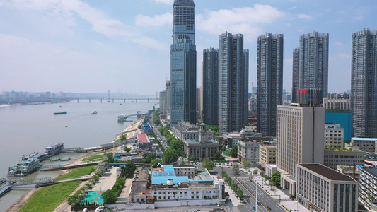 航拍城市地标江景街景繁华商务区建筑群4k素材视频