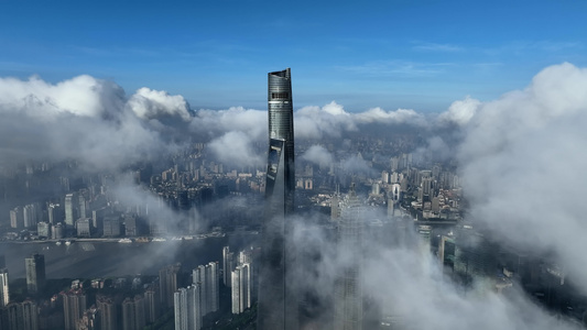 上海陆家嘴平流雾景侧光质感4K航拍可商用视频