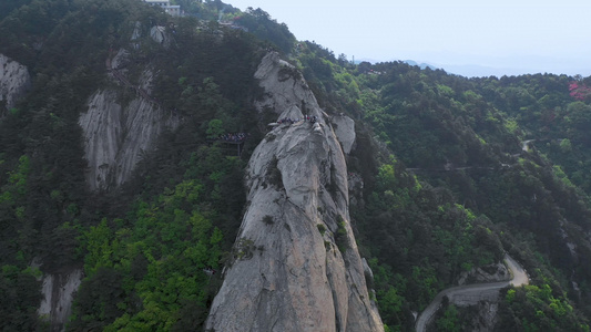 航拍湖北天堂寨山顶自然风光视频