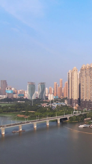 航拍风光城市武汉楚河汉街地标黄金屋建筑群素材写字楼42秒视频