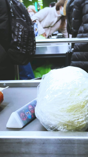超市收银台购物塑料袋进口超市10秒视频