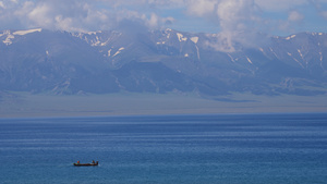 新疆5A级旅游景区赛里木湖自然风光4k素材48秒视频