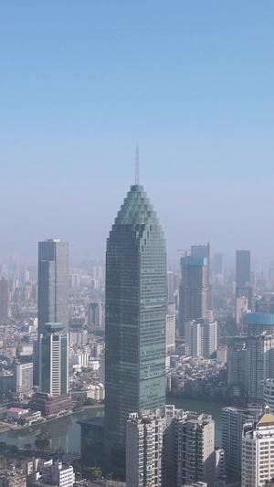 航拍城市金融证券银行商务建筑写字楼素材天际线素材50秒视频