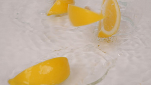 柠檬瓣和水花升格 39秒视频