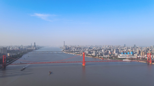 航拍风光城市长江江景旅游红色鹦鹉洲长江大桥素材视频