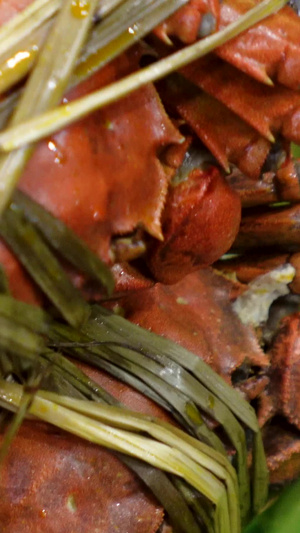 微距镜头餐饮美食蒸熟的螃蟹素材吃螃蟹的季节45秒视频