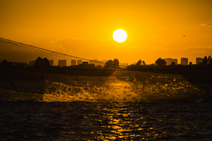 大河上的夕阳西下延时摄影13秒视频