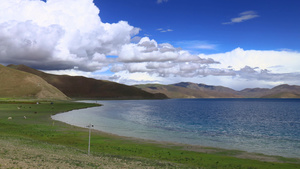 西藏大气磅礴的高原湖光山色延时视频16秒视频