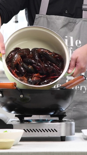 十三香小龙虾烹饪制作合集视频素材356秒视频