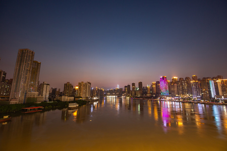 重庆渝中区滨江路嘉陵江江北区北滨路延迟夜景视频