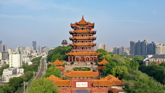 航拍武汉城市旅游地标建筑黄鹤楼4k风光素材视频