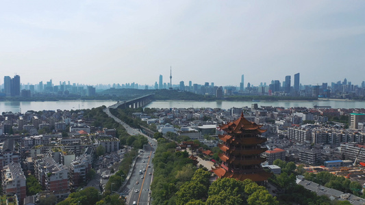 航拍武汉城市风光旅游地标长江大桥电视塔黄鹤楼[周边旅游]视频