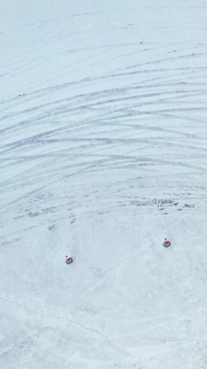 实拍汽车广告俯拍汽车雪地漂移驱动程序11秒视频