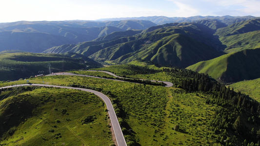 航拍高原山脉盘山公路视频