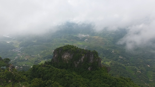 航拍贵州奇峰[丹崖]视频