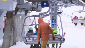 滑雪场索道缆车11秒视频