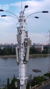 航拍城市街头无线天线信号接收器信号塔科技数码素材科技素材视频