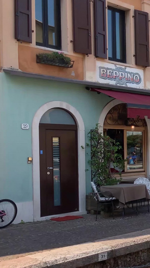 欧洲意大利彩色小镇实拍视频合集 加尔达湖49秒视频