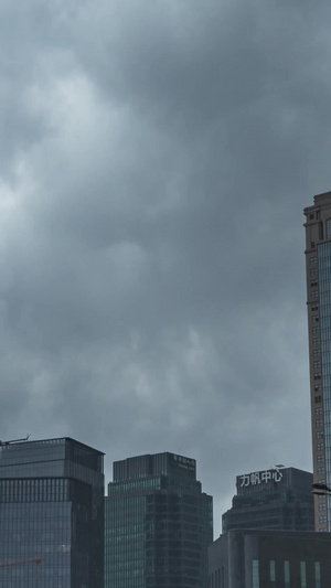 延时重庆雨后天空与建筑CDB11秒视频