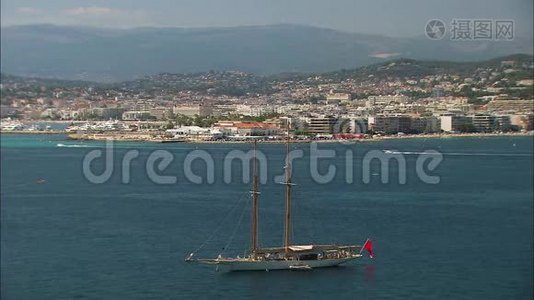 渔船|法国戛纳海滩城市景观视频
