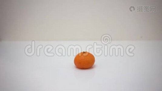 有机柑橘上桌.视频