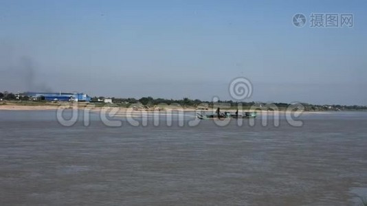 泰国农海湄公河河滨吸沙船视频