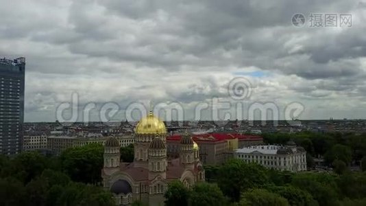 基督降生大教堂里加拉脱维亚爱斯planade空中无人机顶景4KU HD视频视频