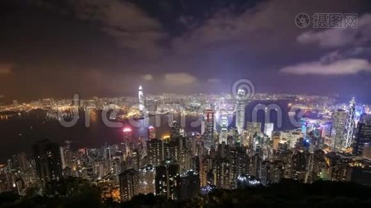 晚上，从山顶俯瞰香港视频