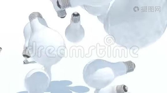 许多灯泡掉在白色背景上视频