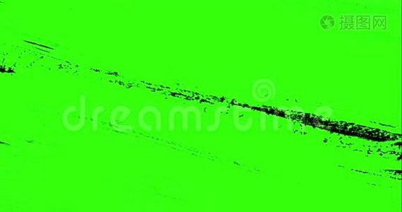 水墨水彩颜料在色度键绿色屏幕背景上的飞溅过渡视频