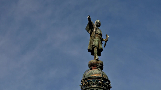 美国巴塞罗那哥伦布雕像指着远方视频