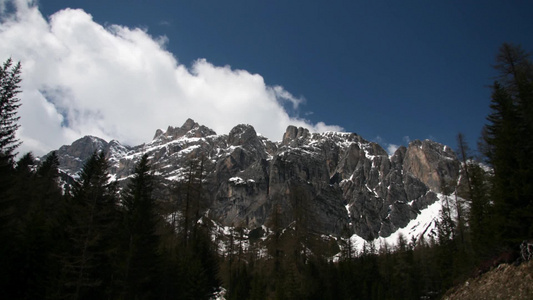 意大利阿尔卑斯山白云石景观延时视频