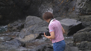 海岛上的摄影师13秒视频