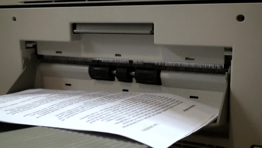 打印机正在打印文件视频