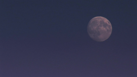 傍晚的月亮视频