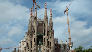 西班牙圣家堂大教堂建筑10秒视频