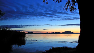 美丽的巴拉顿湖日出唯美风光26秒视频