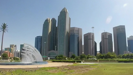 阿拉伯联合酋长国的首都阿布扎比城市建筑风貌视频