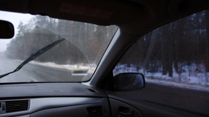 从车内观看冬季景观10秒视频